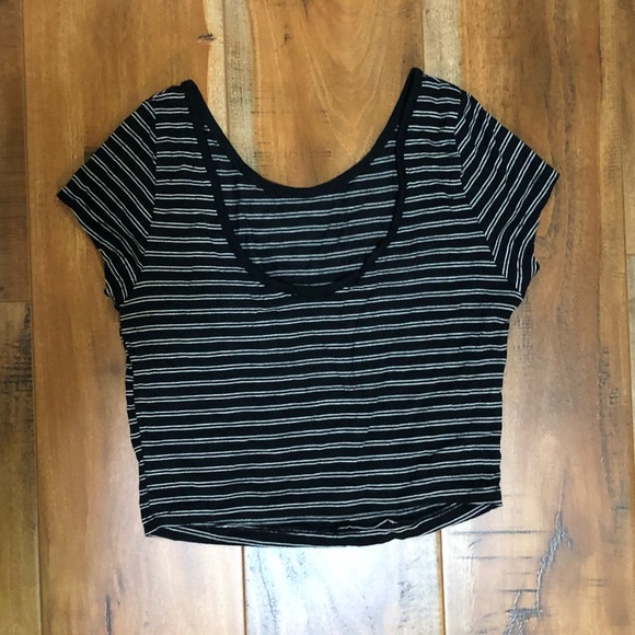 B&W Striped Crop Top - Picture 1 of 2